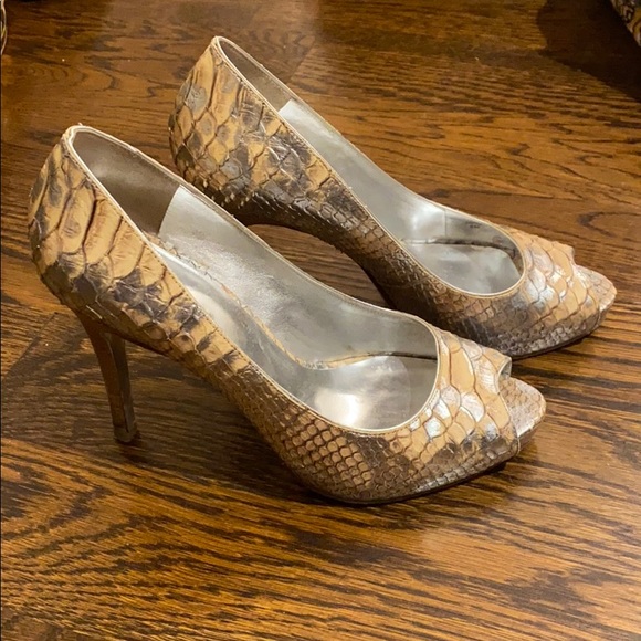 Marciano peep toe sandals - Picture 2 of 4